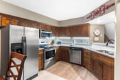 Pointe - 6410 - 3 BD + L | DX
