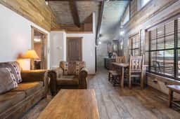 Indian Point - Cabins 19 - 2 BD | DNR | LTD - Image 3