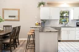 Pointe - 5812 - 3 BD | DX - Image 4