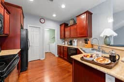 Residence 115 - 3 BD | WK - Image 4