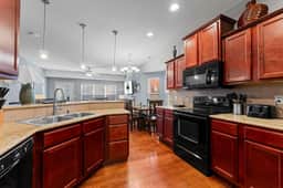 Residence 115 - 3 BD | WK - Image 3