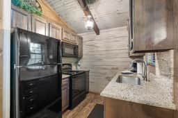 Indian Point - Cabin 14 - 2 BD | LV - Image 4