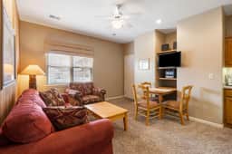 OakRidge - Condo 743 B | QS - Image 2