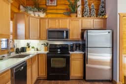 Cabins at Grand Mountain - Cabin 318 - 2 BD + L | PMR - Image 4