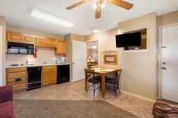 OakRidge - Condo 712 B | WK | QS - Image 3