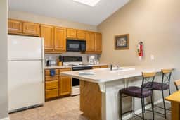 OakRidge - Condo 704 A | WK | 1 BD - Image 2