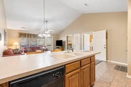 OakRidge - Condo 704 A | WK | 1 BD - Image 4
