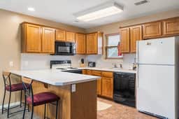 OakRidge - Condo 725 AB | 2 BD - Image 3