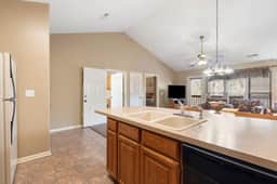 OakRidge - Condo 702 A | WK | 1 BD - Image 5