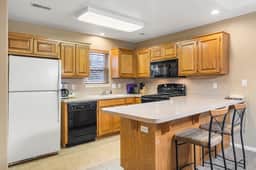 OakRidge - Condo 709 A | 1 BD - Image 2