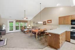 OakRidge - Condo 718 AB | WK | 2 BD - Image 2