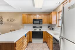 OakRidge - Condo 721 A | 1 BD - Image 3