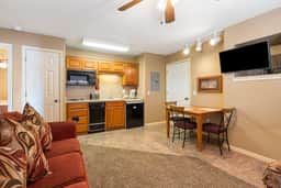 OakRidge - Condo 716 B | WK | QS - Image 2