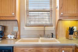 OakRidge - Condo 751 A | 1 BD - Image 3
