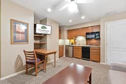 OakRidge - Condo 738 B | WK | QS - Image 5