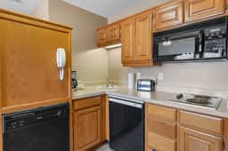 OakRidge - Condo 706 B | WK | QS - Image 2