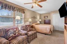 OakRidge - Condo 706 B | WK | QS - Image 3
