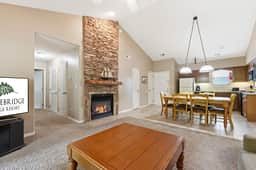 OakRidge - Condo 744 AB | WK | 2 BD - Image 4