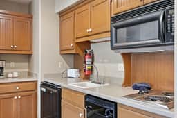OakRidge - Condo 744 B | WK | QS - Image 4