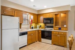OakRidge - Condo 737 A | 1 BD - Image 2