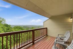 OakRidge - Condo 750 AB | WK | 2 BD - Image 3