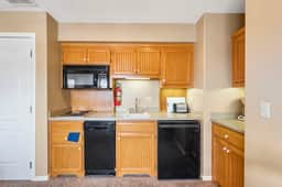 OakRidge - Condo 760 B | WK | QS - Image 3
