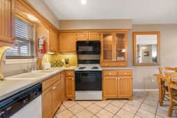OakRidge - Condo 761 A | 1 BD - Image 3