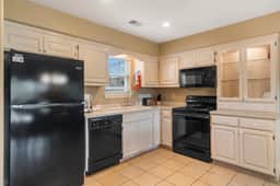 OakRidge - Condo 783 AB | 2 BD - Image 4