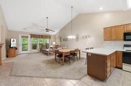 OakRidge - Condo 722 A | WK | 1 BD - Image 3