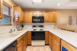 OakRidge - Condo 723 AB | 2 BD - Image 3