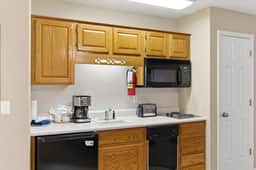 OakRidge - Condo 724 B | WK | QS | DNR | TAN - Image 2