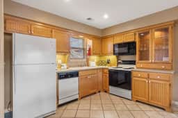 OakRidge - Condo 761 AB | 2 BD - Image 3