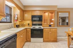 OakRidge - Condo 757 A | 1 BD - Image 3