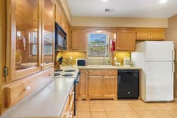 OakRidge - Condo 763 A | 1 BD - Image 3