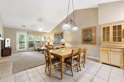 OakRidge - Condo 732 AB | WK | 2 BD - Image 2