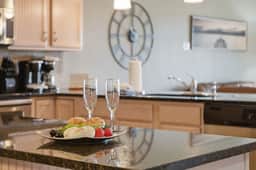 Majestic 105 - 2 BD | WK |  LAKE - Image 5