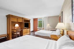 Rock Lane - Room 207 - QQ | LV - Image 3