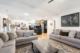 Rocky Shores - Poolside Palace Lodge - 4 BD - Image 3