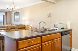 Rock Lane - Condo 532 - 2 BD | LV | WK - Image 3