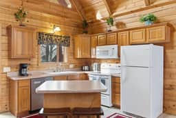 Branson Cedars - Dakota Cabin - 2 BD - Image 3