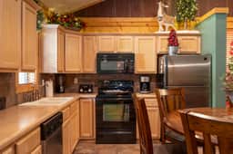 Cabins at Grand Mountain - Cabin 322 - 2 BD | WK | PY - Image 2