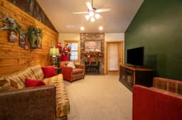 Cabins at Grand Mountain - Cabin 322 - 2 BD | WK | PY - Image 4