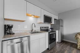 Rock Lane - Condo 504 - 1 BD | LTD - Image 4
