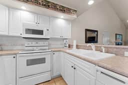 French Quarter - Condo 342C - 2 BD + L - Image 5