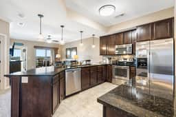 Majestic 310 - 2 BD | LAKE - Image 3