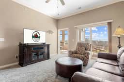 Majestic 114 - 2 BD | WK | LAKE - Image 4