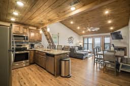 Indian Point - Condo 1210 - 3 BD + L | LV - Image 3