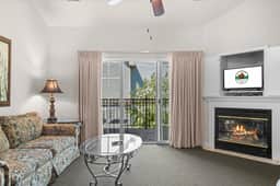French Quarter - Condo 542C - 2 BD + L - Image 5