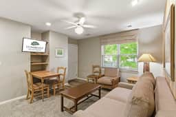 OakRidge - Condo 736 B | WK | QS - Image 2