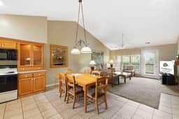 OakRidge - Condo 758 AB | WK | 2 BD - Image 2